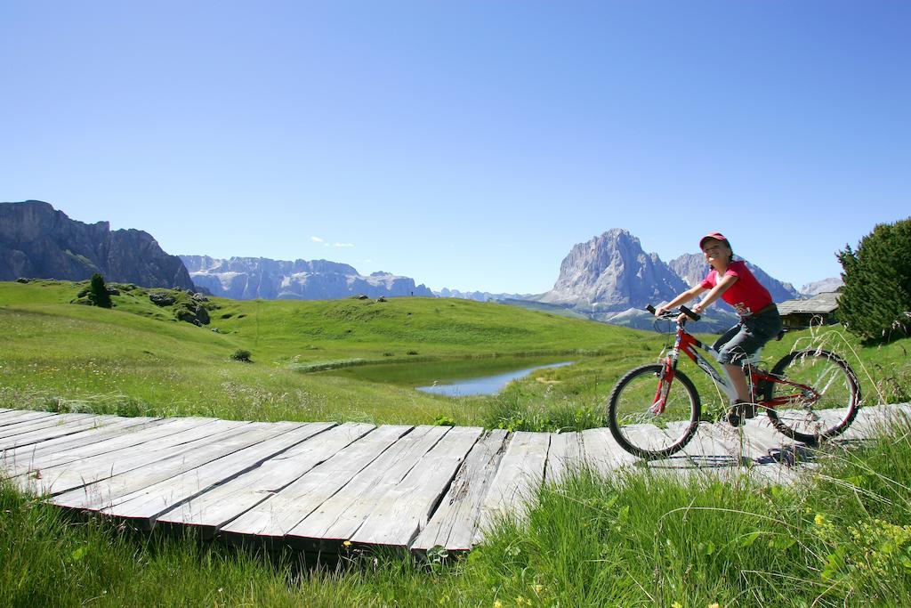 Apartments La Baita Santa Cristina Val Gardena Zewnętrze zdjęcie