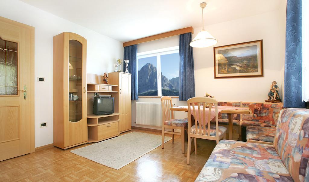 Apartments La Baita Santa Cristina Val Gardena Pokój zdjęcie