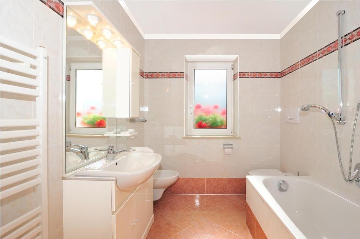 Apartments La Baita Santa Cristina Val Gardena Zewnętrze zdjęcie